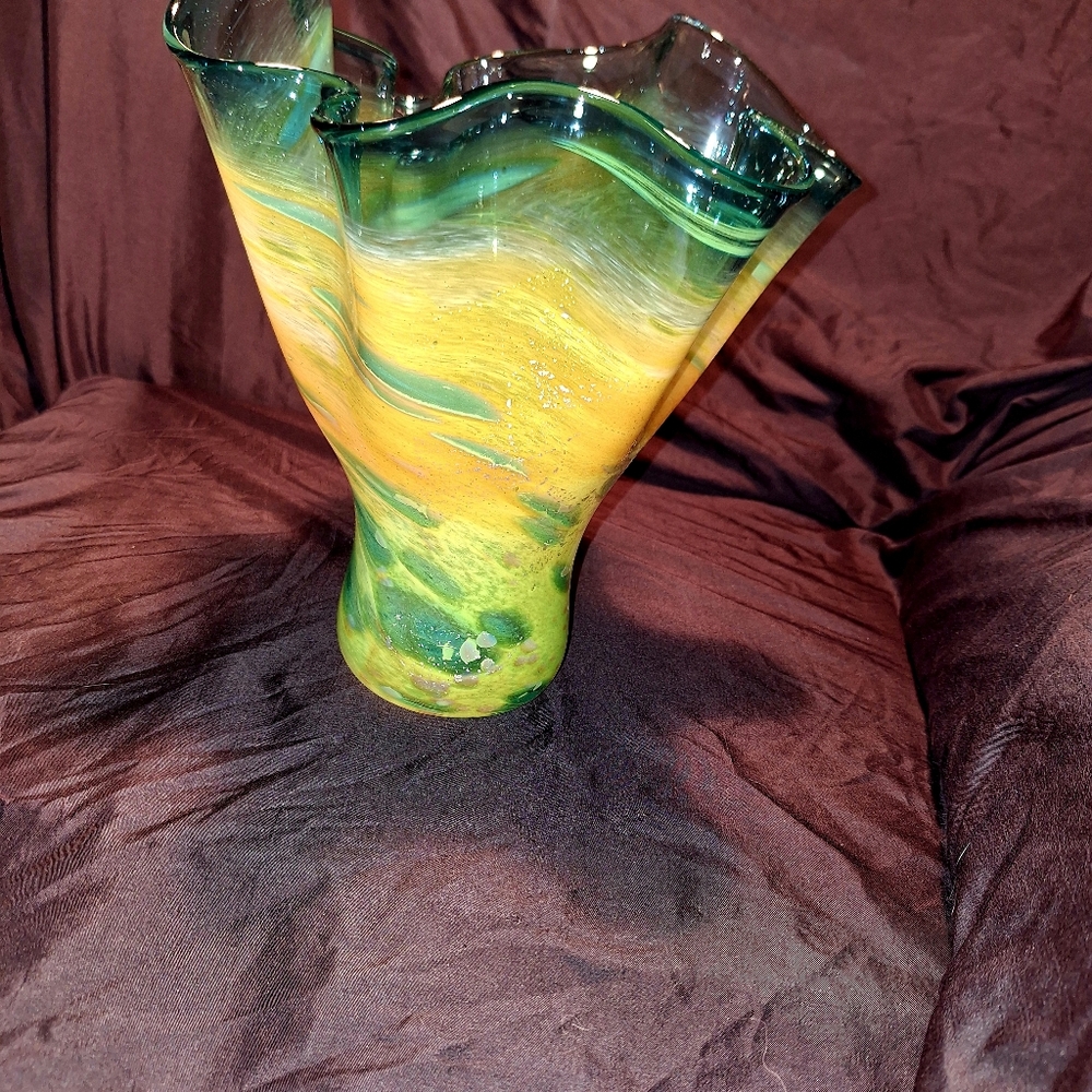 Vase - Picture 12 of 12
